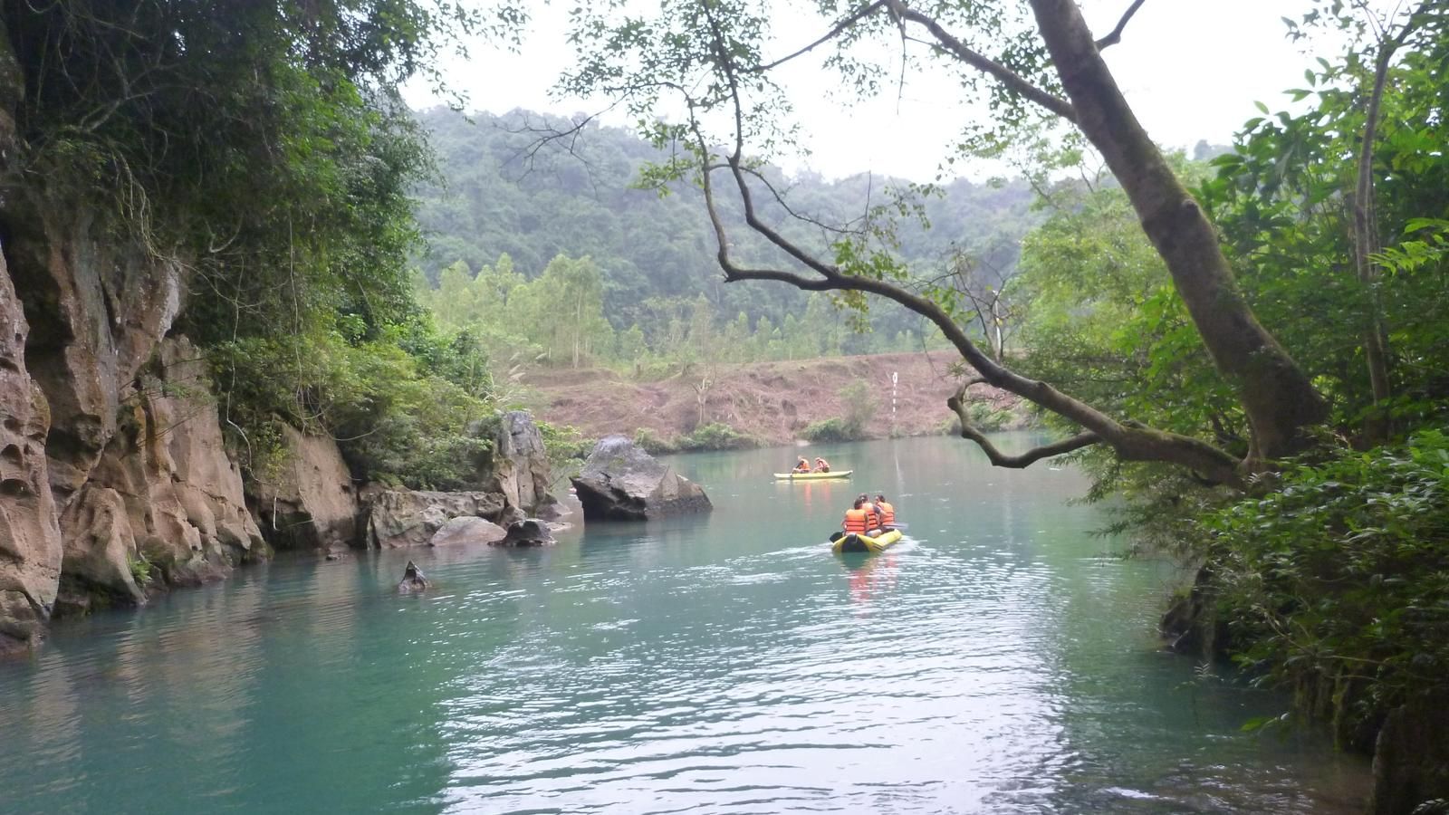 Paradise Cave & Dark Cave Adventure Day Tour in Phong Nha, Quang Binh, Vietnam